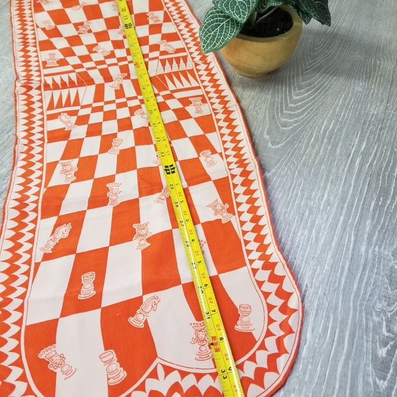 Vintage Chess Themed Table Runner - Picture 5 of 8